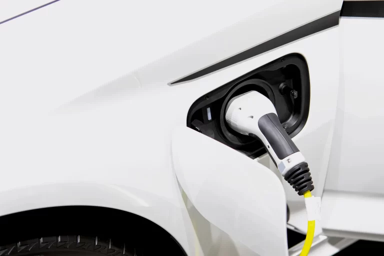 Government of Canada Trying to Focus Policies to Make Electric Vehicles Go